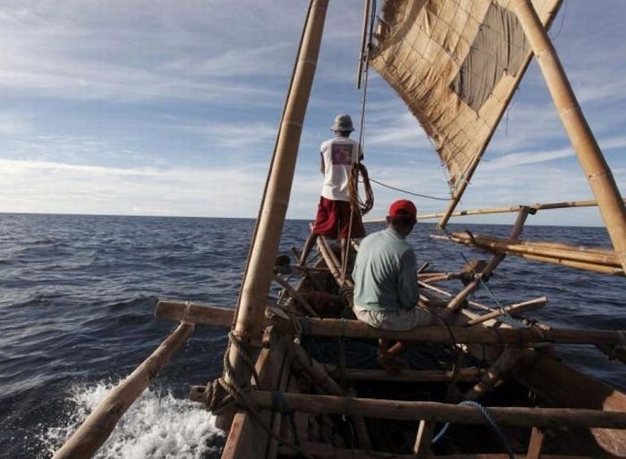 Whale hunting, Indonesia