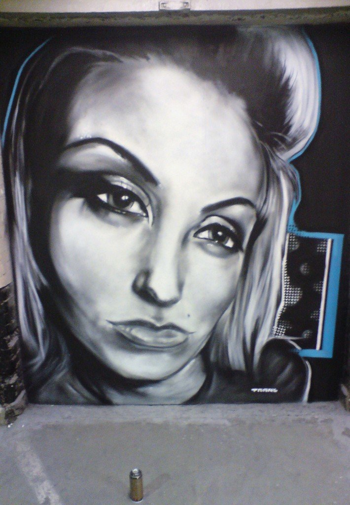 Photorealistic graffiti artist by Trans