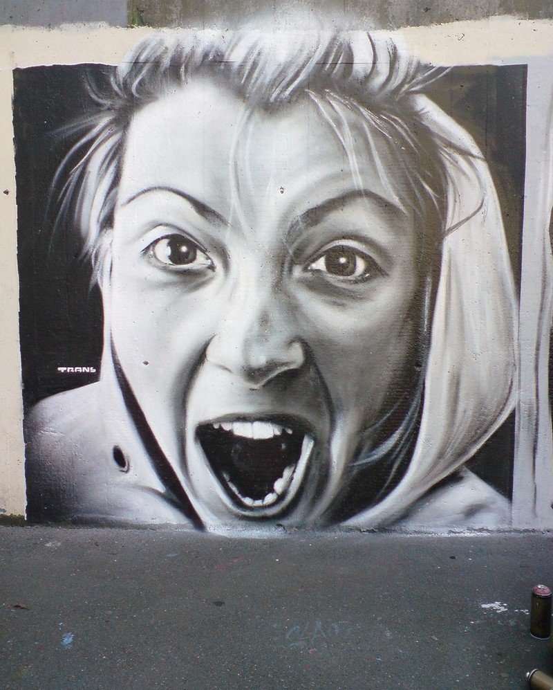 Photorealistic graffiti artist by Trans