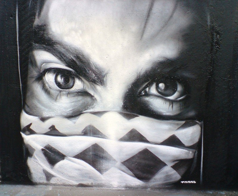 Photorealistic graffiti artist by Trans