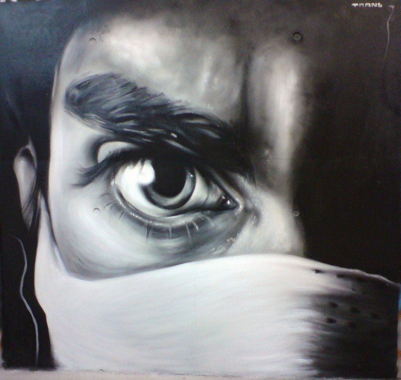 Photorealistic graffiti artist by Trans