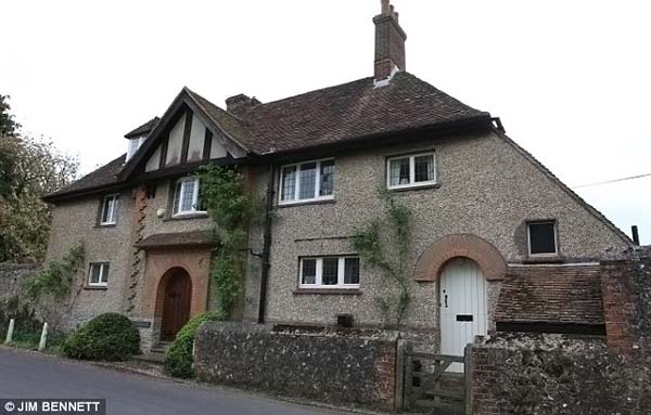 They knit their homes, Mersham Afternoon Club