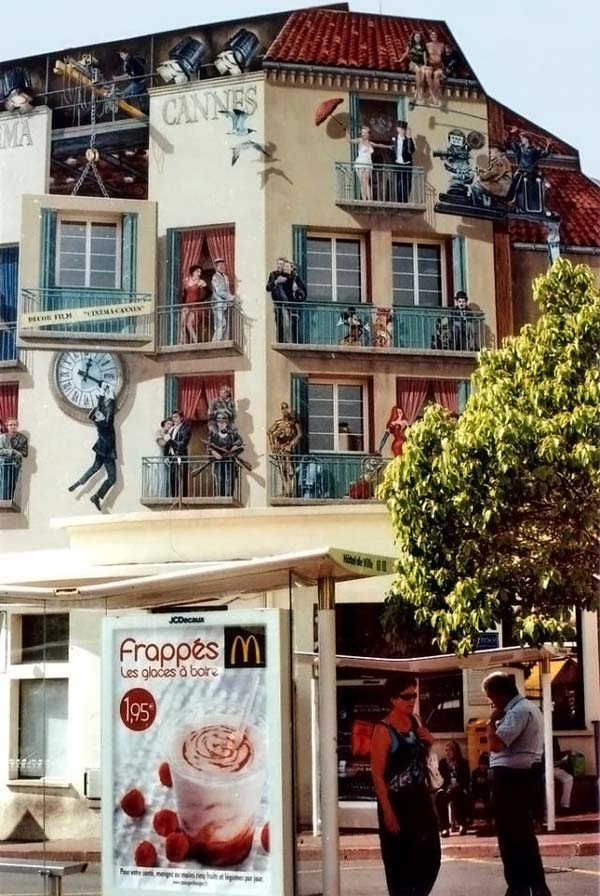 3D art on buildings