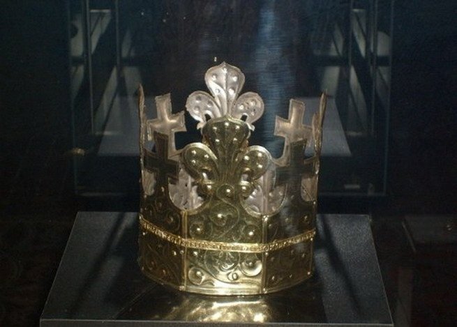 Crowns