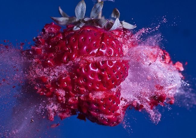 High-speed photography art with Nikon D40