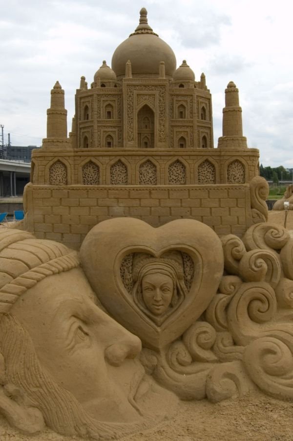 sand sculpture