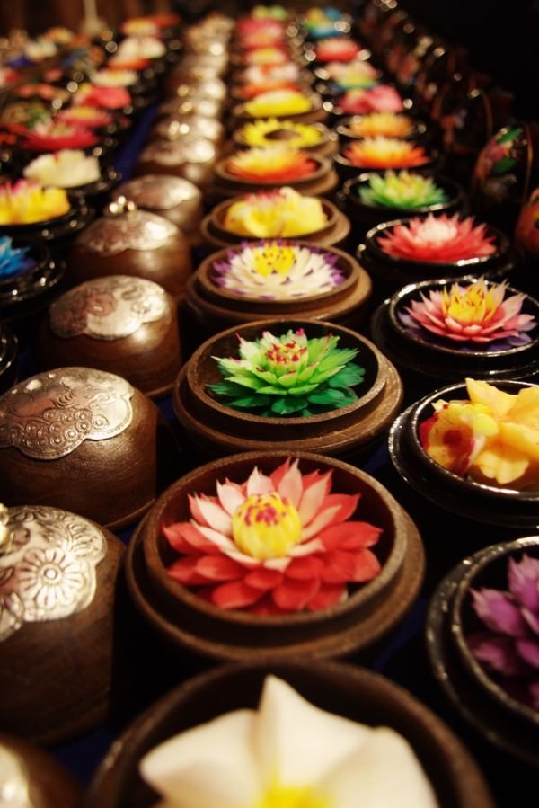 soap carving flowers
