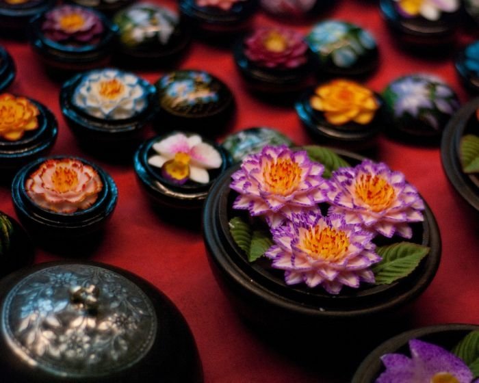 soap carving flowers