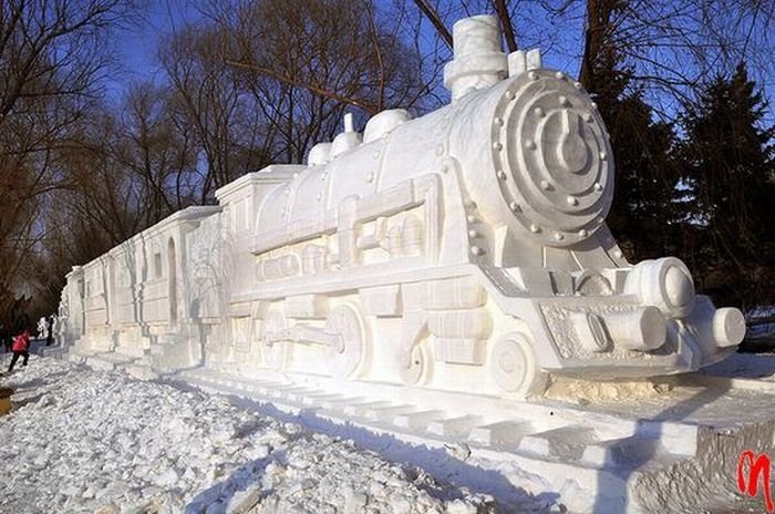 snow sculpture