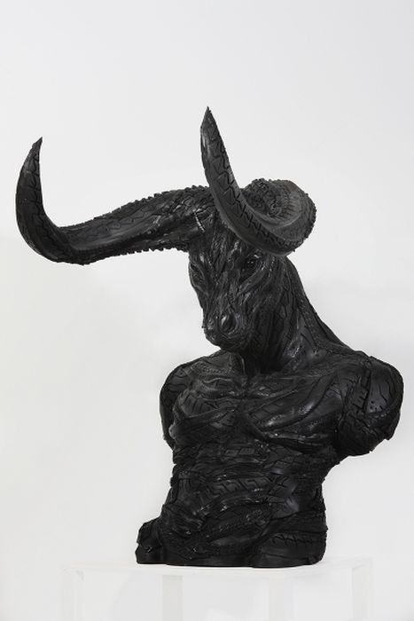 Mutation of contemporary sculptures by Yong Ho Ji