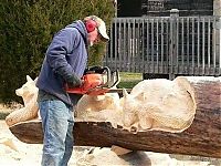 Art & Creativity: Wood sculptures made by chainsaw