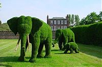 Art & Creativity: green statues