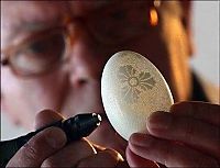 TopRq.com search results: Egg shell art