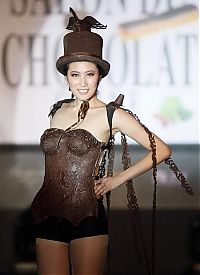 Art & Creativity: chocolate clothes