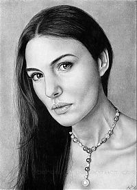 Art & Creativity: pencil drawing female portrait