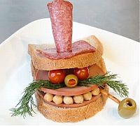 Art & Creativity: art from sandwiches