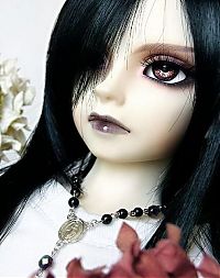 Art & Creativity: gothic paranoia doll