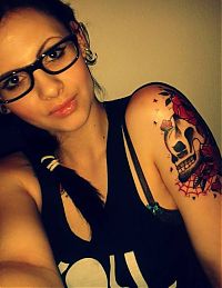 Art & Creativity: tattoo girl