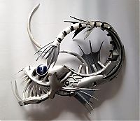 Art & Creativity: Hubcap sculpture creatures by Ptolemy Elrington