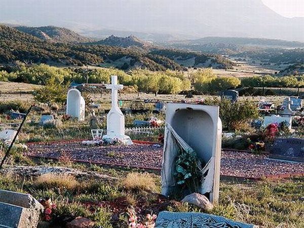 unusual tombstone