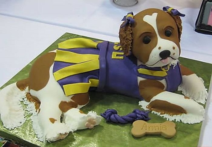 creative dog-shaped cake