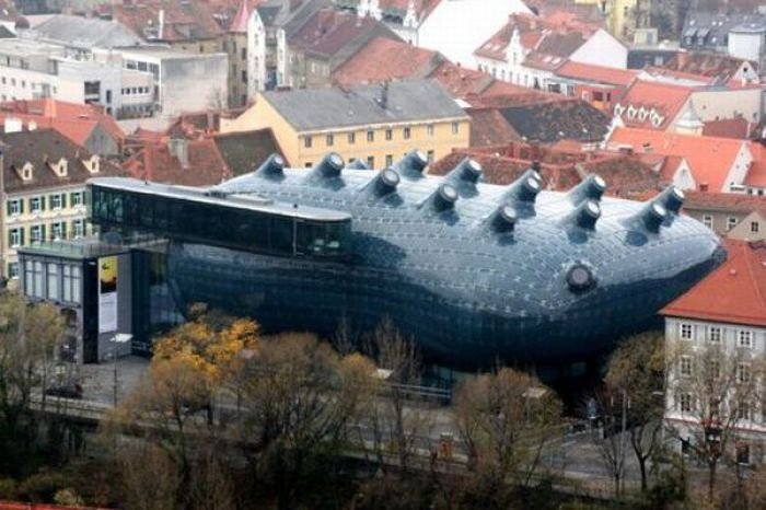 unusual buildings around the world