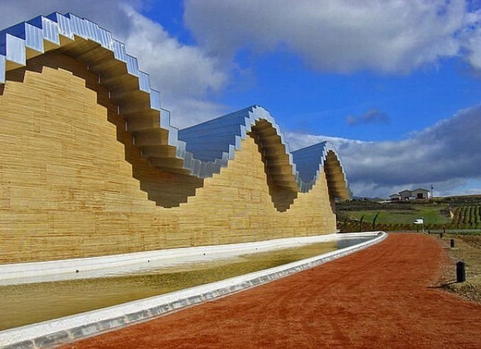 unusual buildings around the world