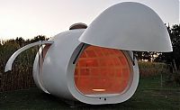 Architecture & Design: Mobile egg office