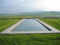 Architecture & Design: infinity edge pool design