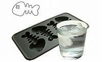 TopRq.com search results: creative ice cubes in a tray