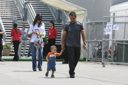 Juan Pablo Montoya Mclaren Mercedes With Connie And His Son Sebastian Montreal 2006-06-22