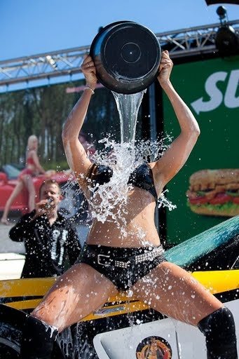 car wash girls