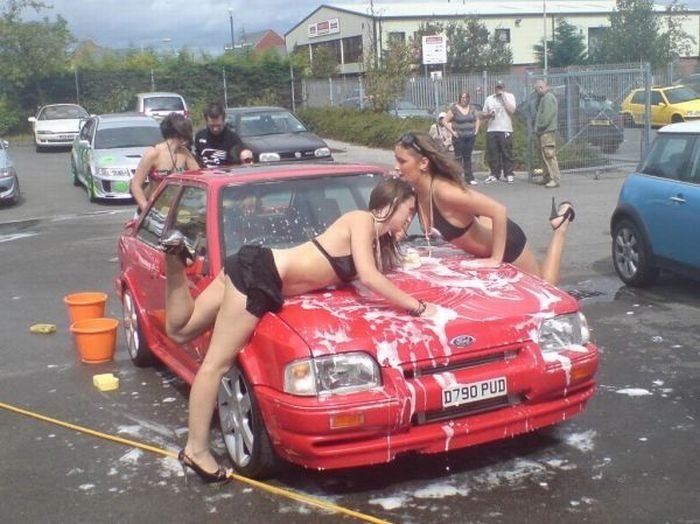 car wash girls