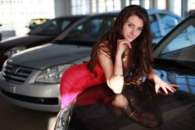 girl with a car