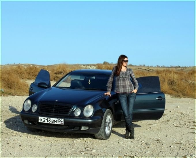 girl with a car