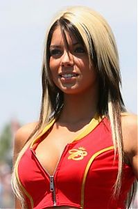 TopRq.com search results: Budweiser Grid Girls Montreal 2006-06-25