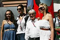 Motorsport models: Slavica And Bernie And Tamara And Petra Ecclestone - Monaco 2006-05-28