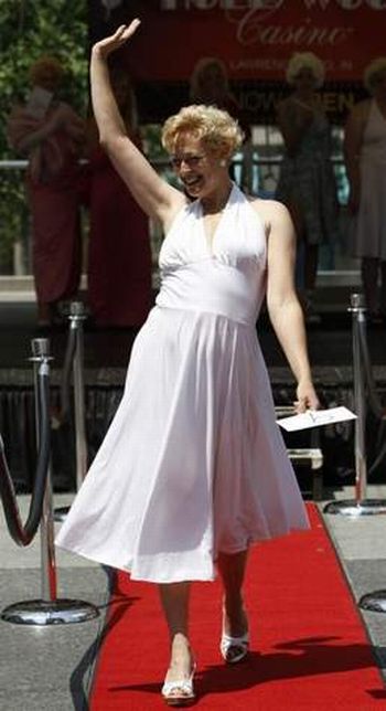 Marilyn Monroe clones competition, Cincinnati, Ohio, United States