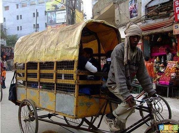 School transport for children, India