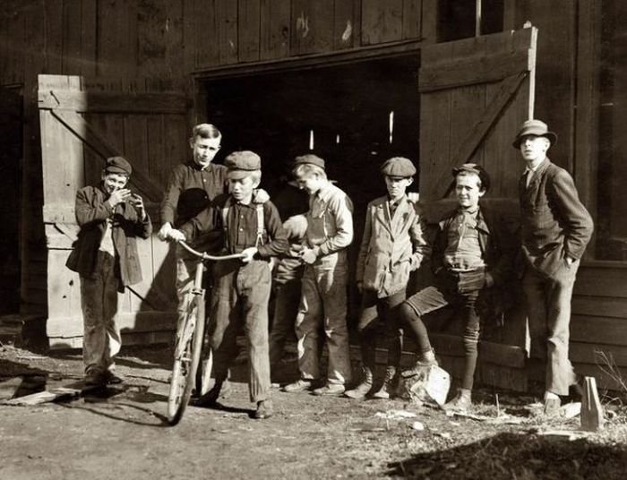 History: Portrait of American children, United States