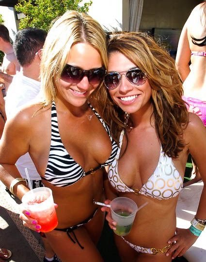 Las Vegas pool party girls