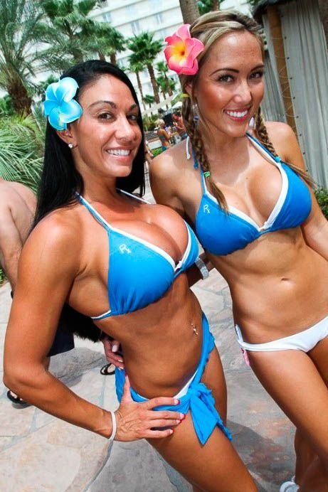 Las Vegas pool party girls