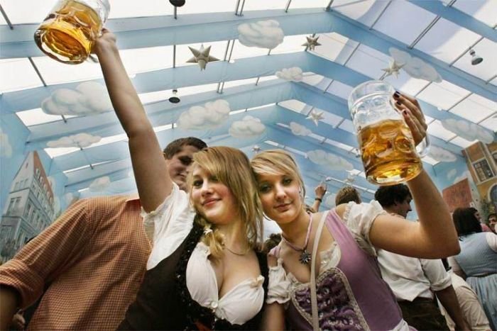 Oktoberfest 2011 girls, Munich, Germany