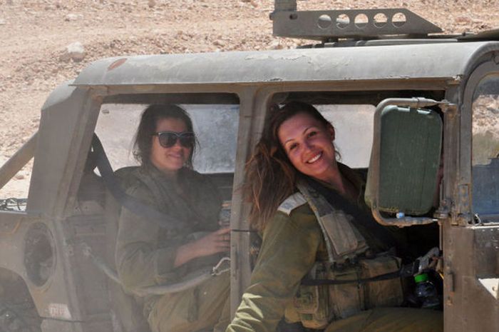 army girls of israeli defense forces