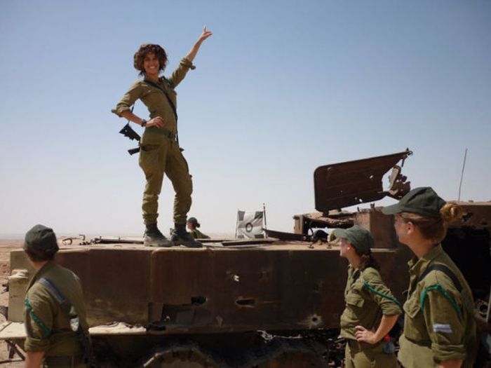 army girls of israeli defense forces