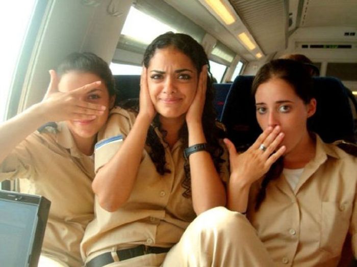 army girls of israeli defense forces