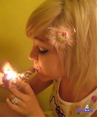 People & Humanity: smoking girl