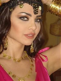 People & Humanity: sexy arab girl