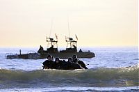 People & Humanity: Navy SEALs training