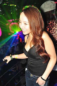 People & Humanity: Nightclub girls, South Korea